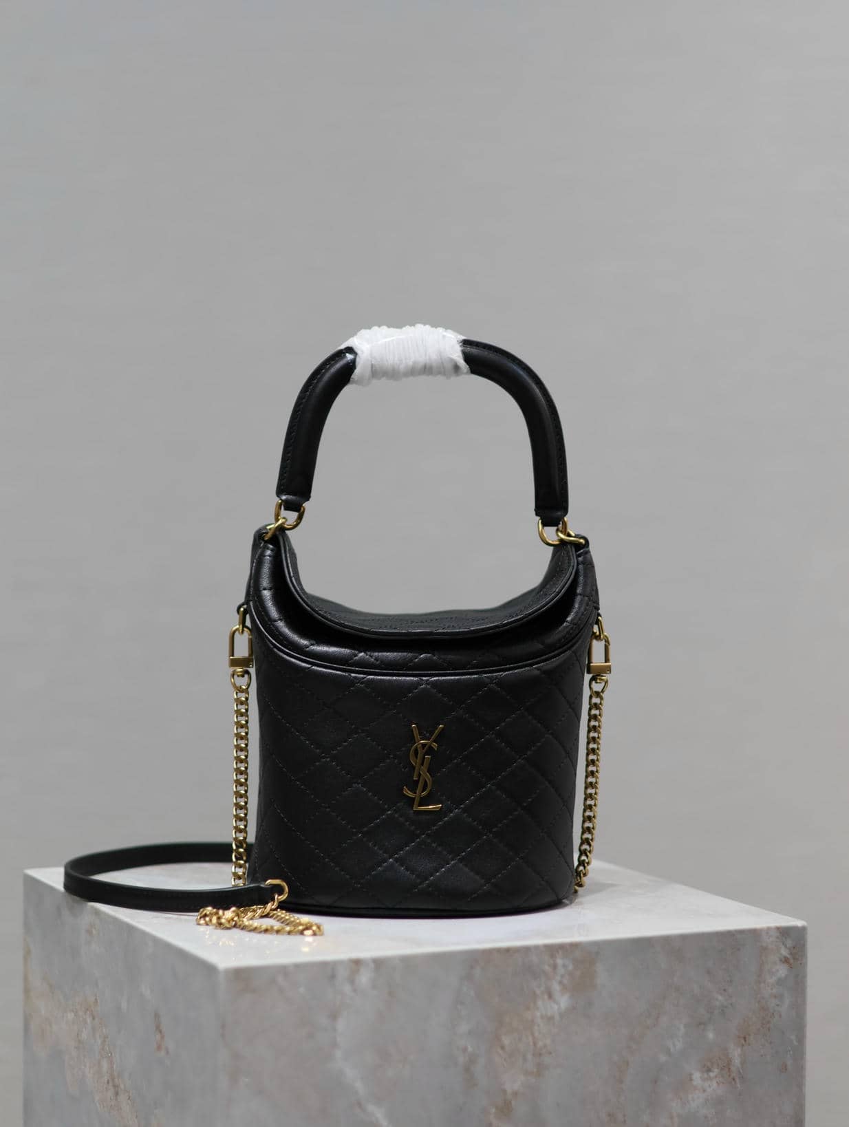 1 Bucket Bag-33